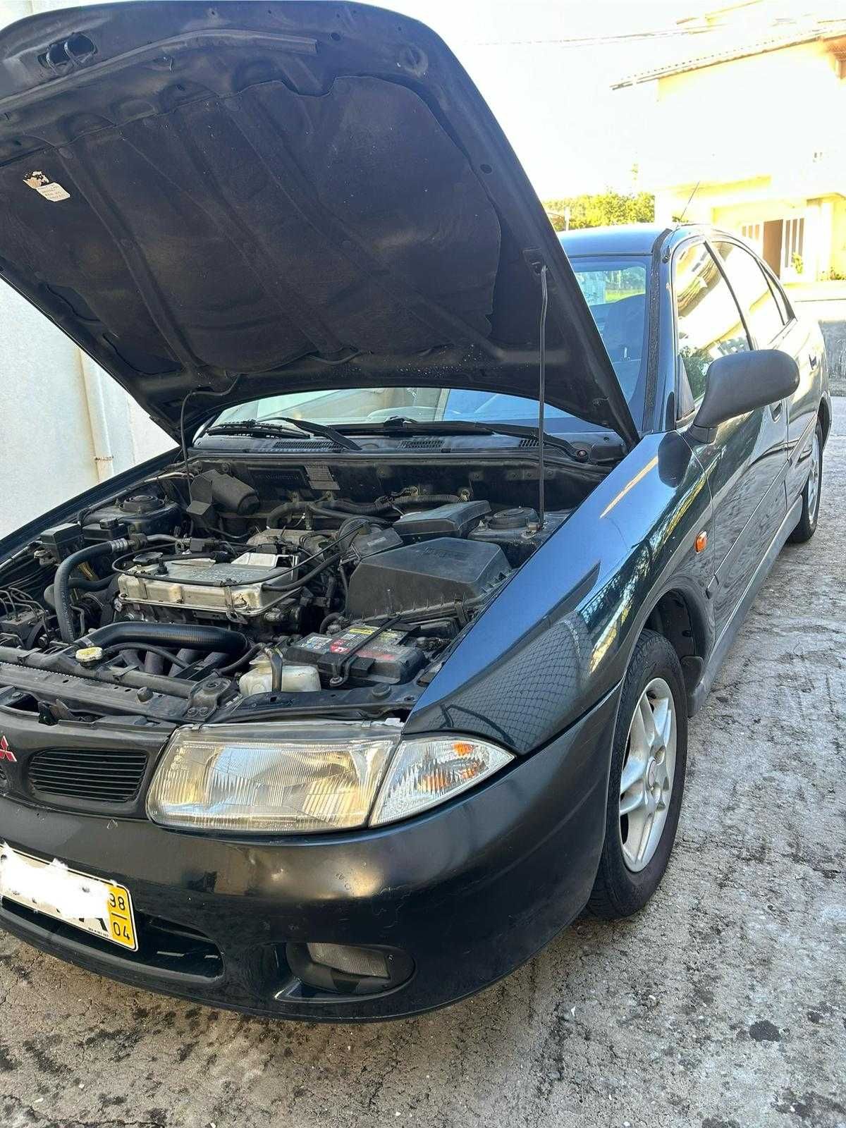 Mitsubishi carisma