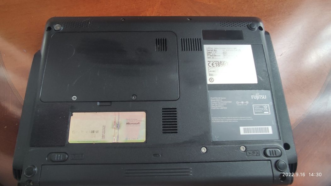 Ноутбук Fujitsu M2010