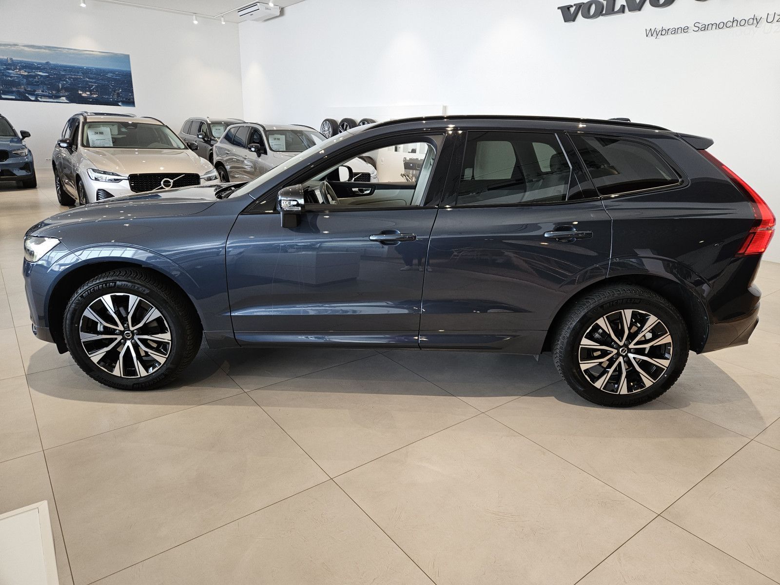 Volvo XC 60 XC60 B5B AWD Plus Dark FV23% *Volvo Selekt*
