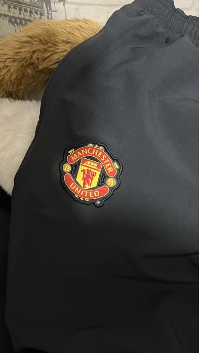 штаны nike manchester united
