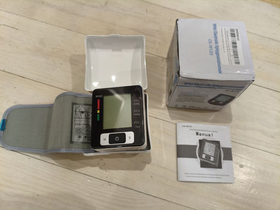 Тонометр на запястье CK-W133 новый