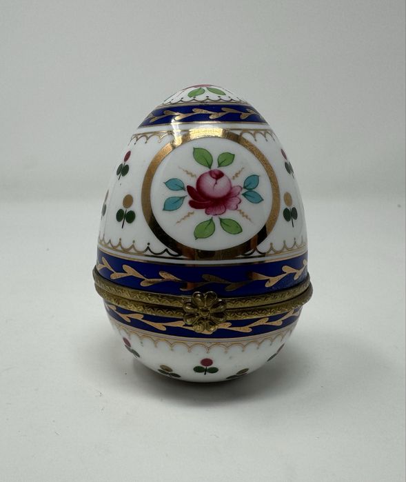 фарфоровая шкатулка-яйцо в стиле Лимож (Limoges)