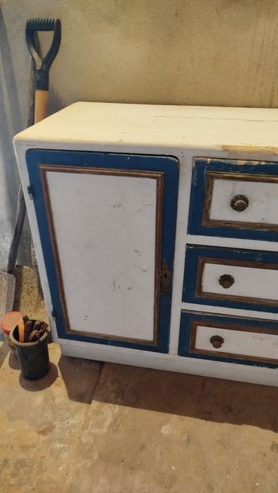 Móvel vintage 1950 para restauro