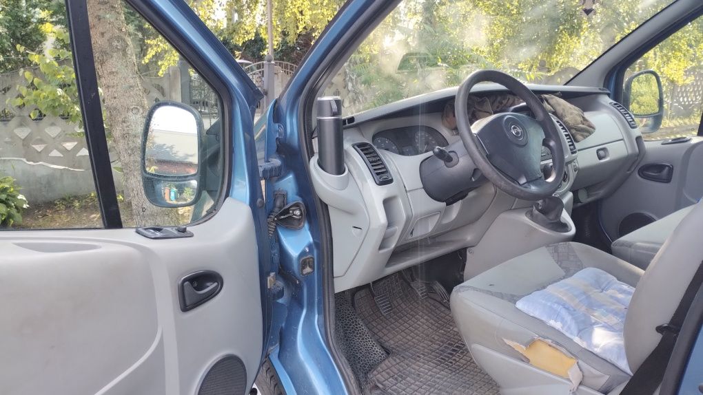 Opel VIVARO 1.9 9 osobowy 2005
