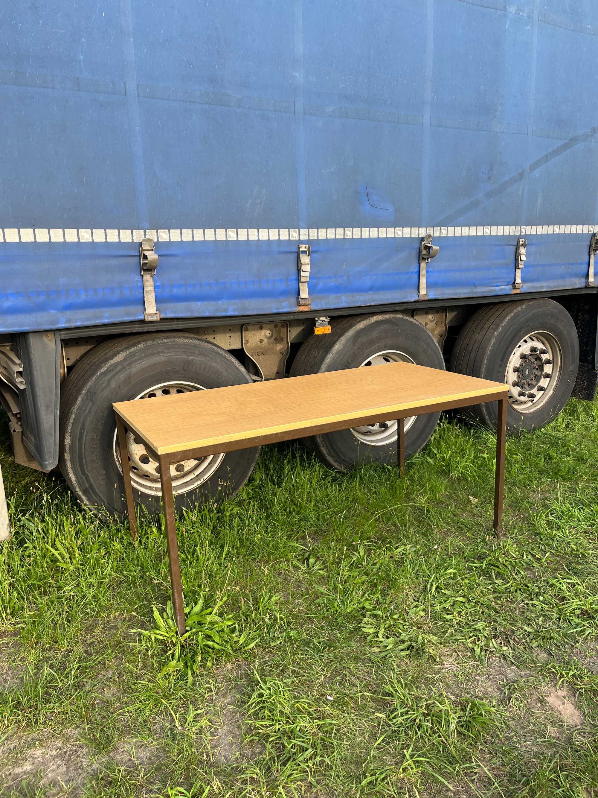 Stół na metalowym stelażu 160x 80, Super stan.