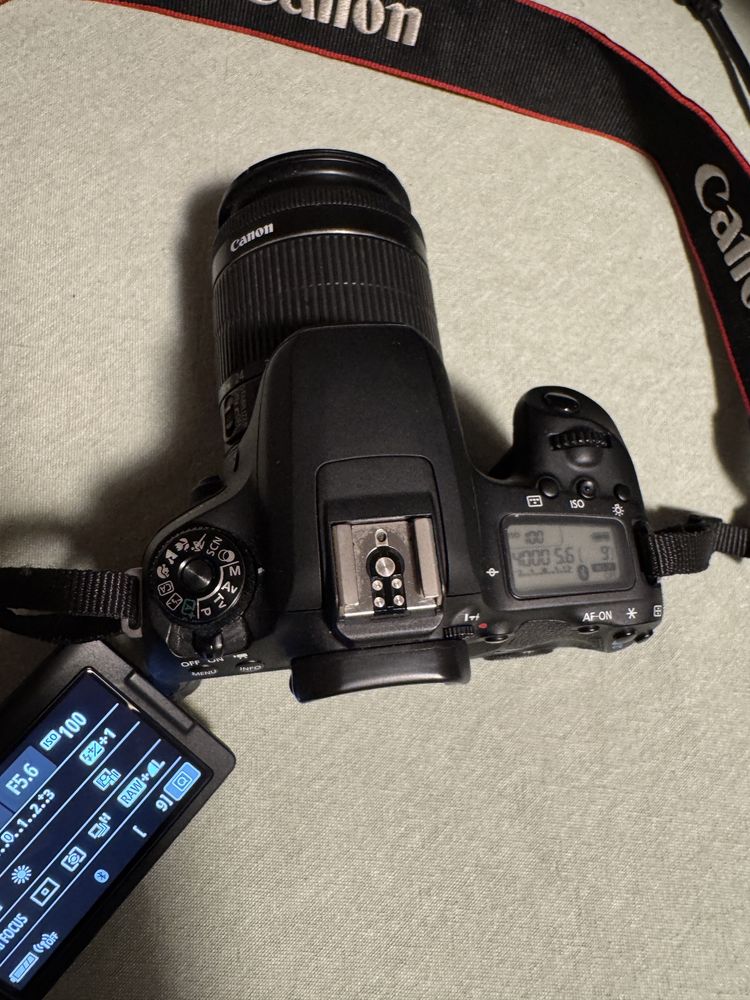 Canon 77D + 18-55 + 50mm