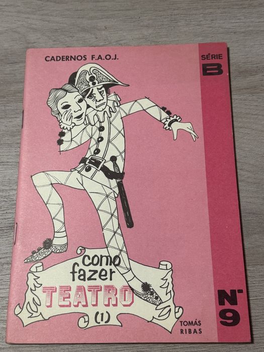 Vários livros antigos escolares