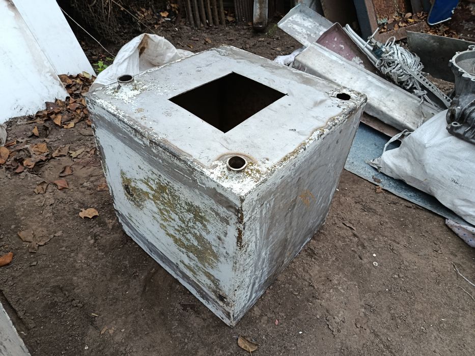 Бак ємність нержавіюча сталь 50х50х50