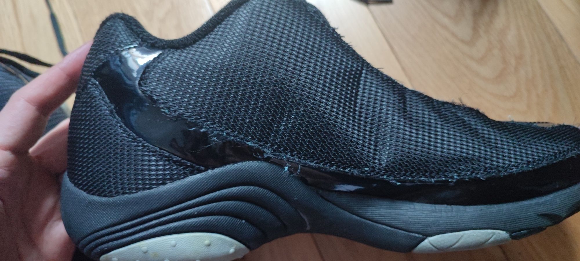 Buty and 1 do kosza 45,5