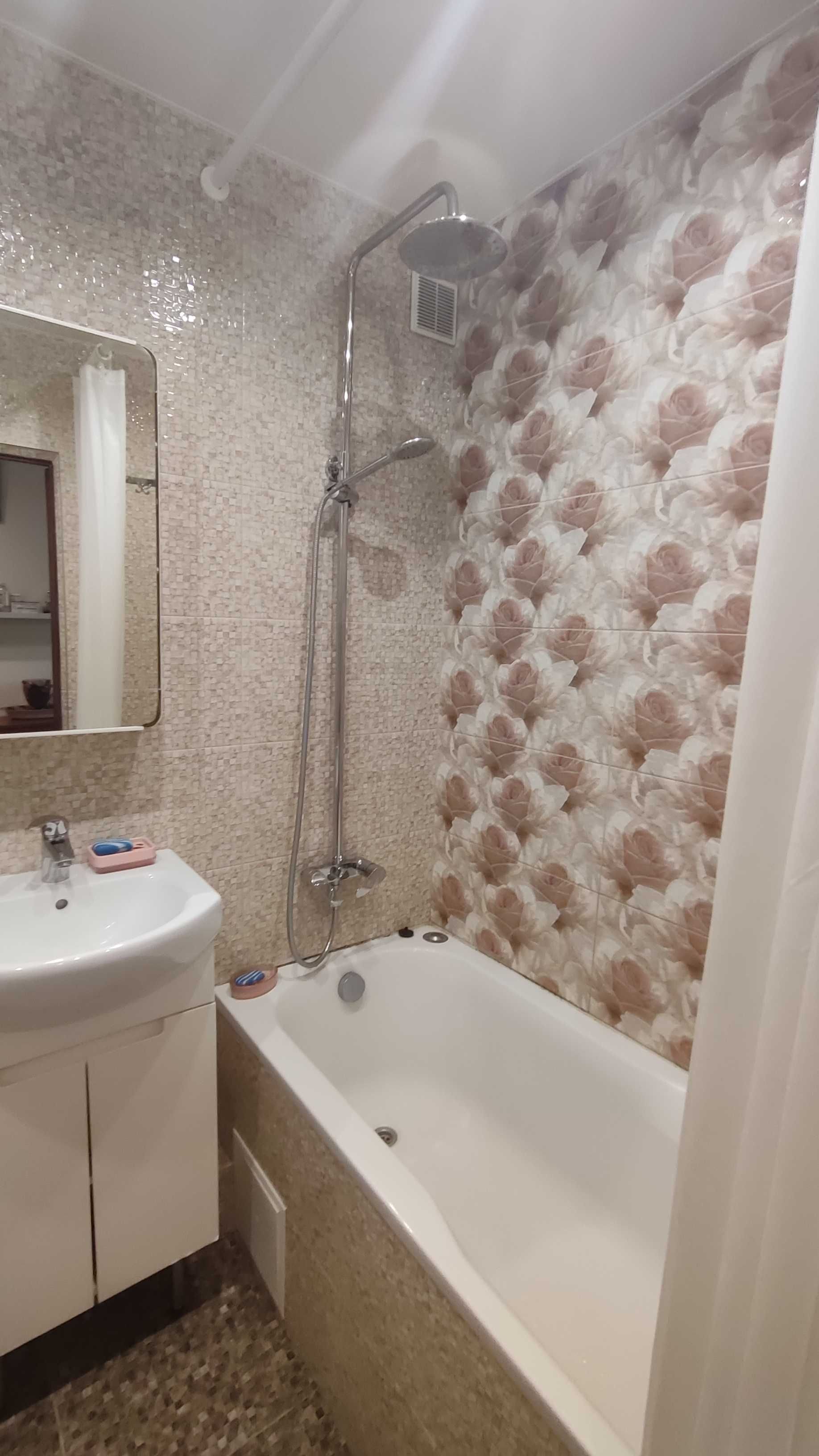 Продам 2х комнатную квартиру. 12 квартал, Гладкова, Казакевича