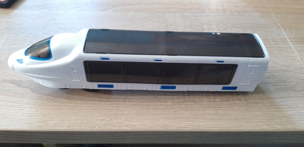 Elektryczny Pociąg Lokomotywa z oświetleniem LED i muzyką dla dzieci