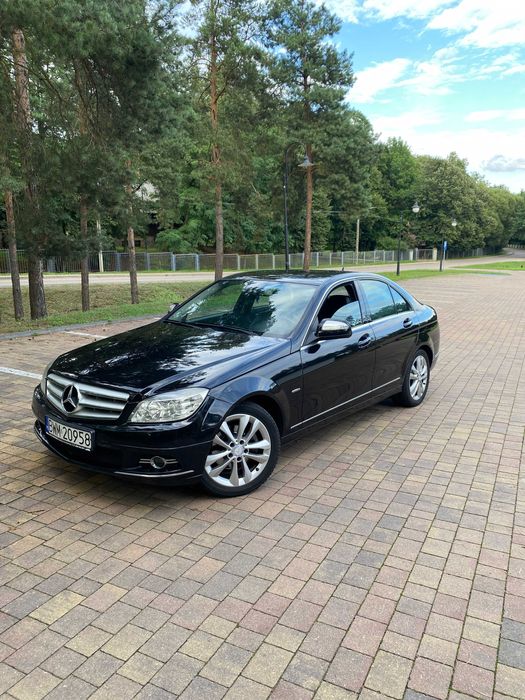 Mercedes-Benz C220