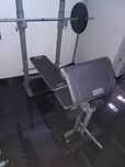 Banco supino modelo BM210 da Domyos