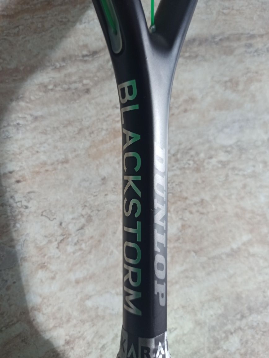 Rakieta squash Dunlop blackstorm titanium sls