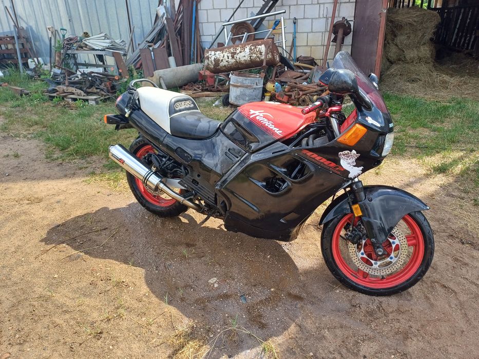 Honda cbr 1000f huricane