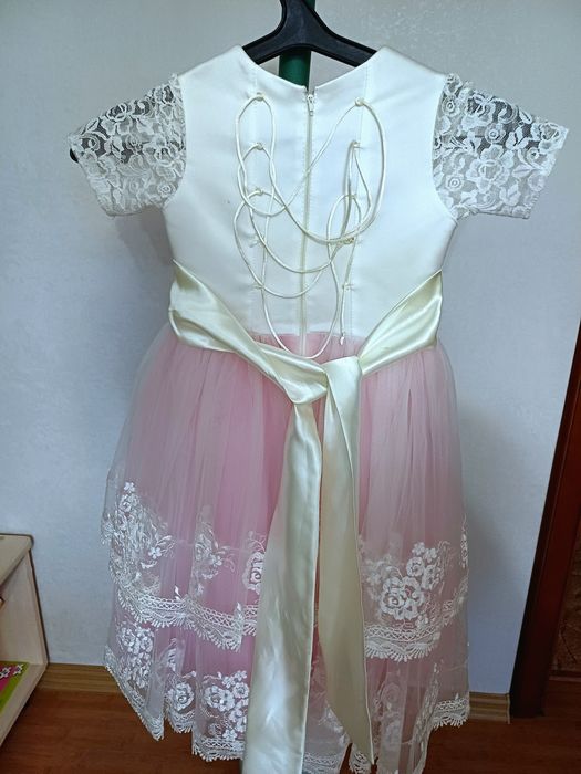 плаття на дівчинку