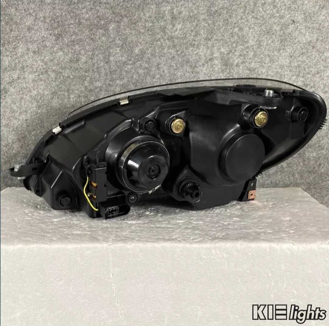 WYPRZEDAŻ Mercedes-Benz C Klasa W204 lampy przednie lampa przód