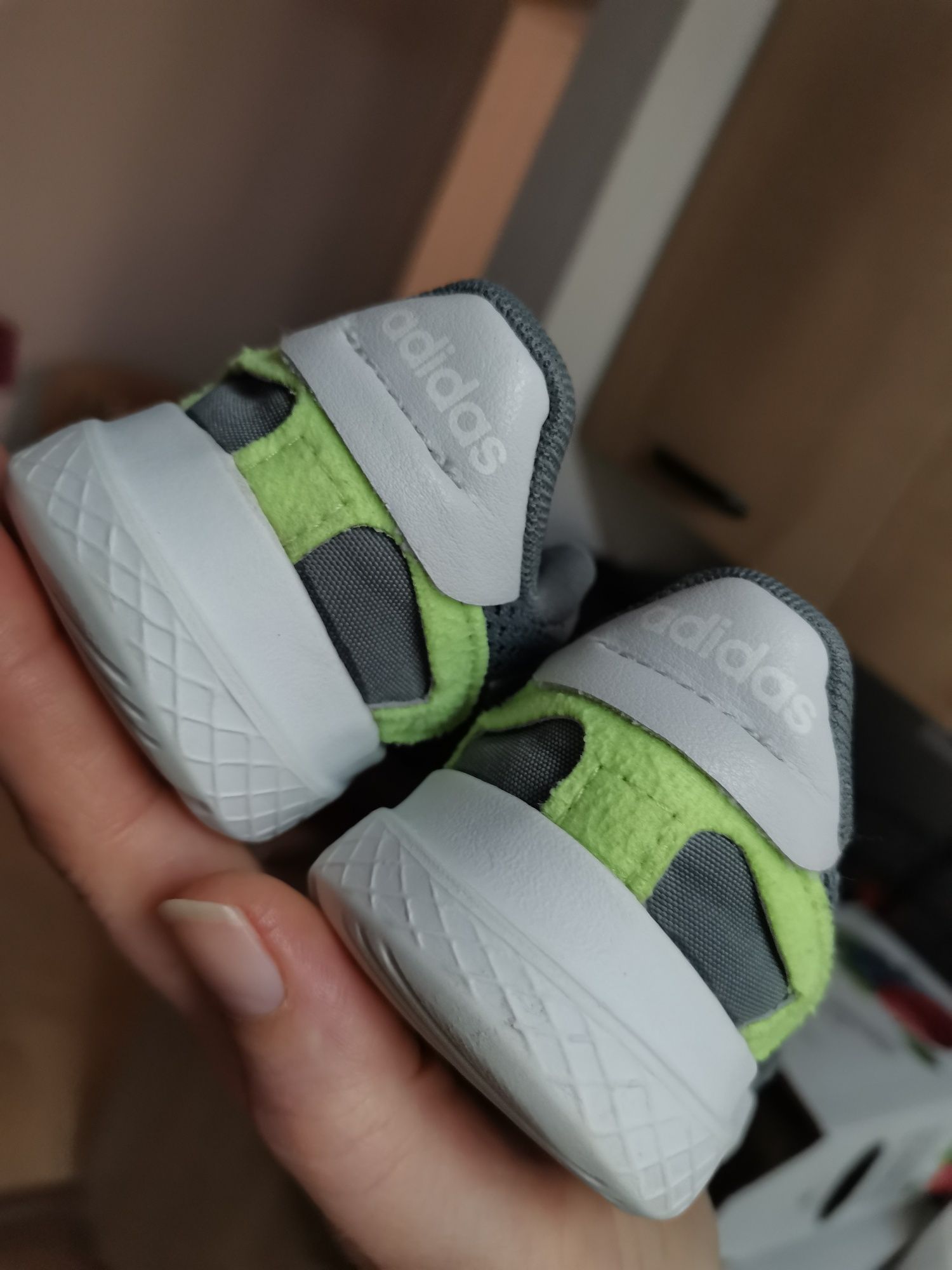 Adidas Archivo buty dziecięce uniseks szare rozmiar 21