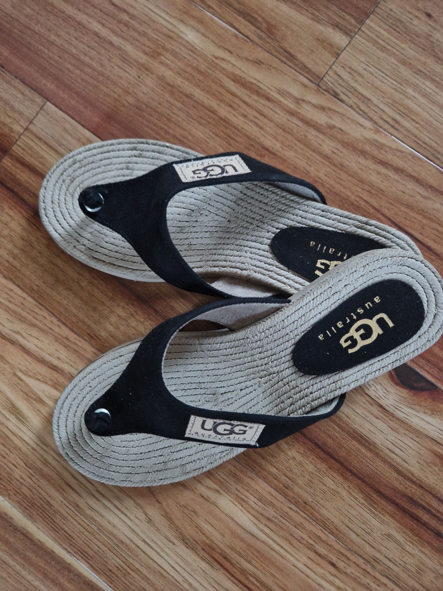 Klapki Japonki UGG