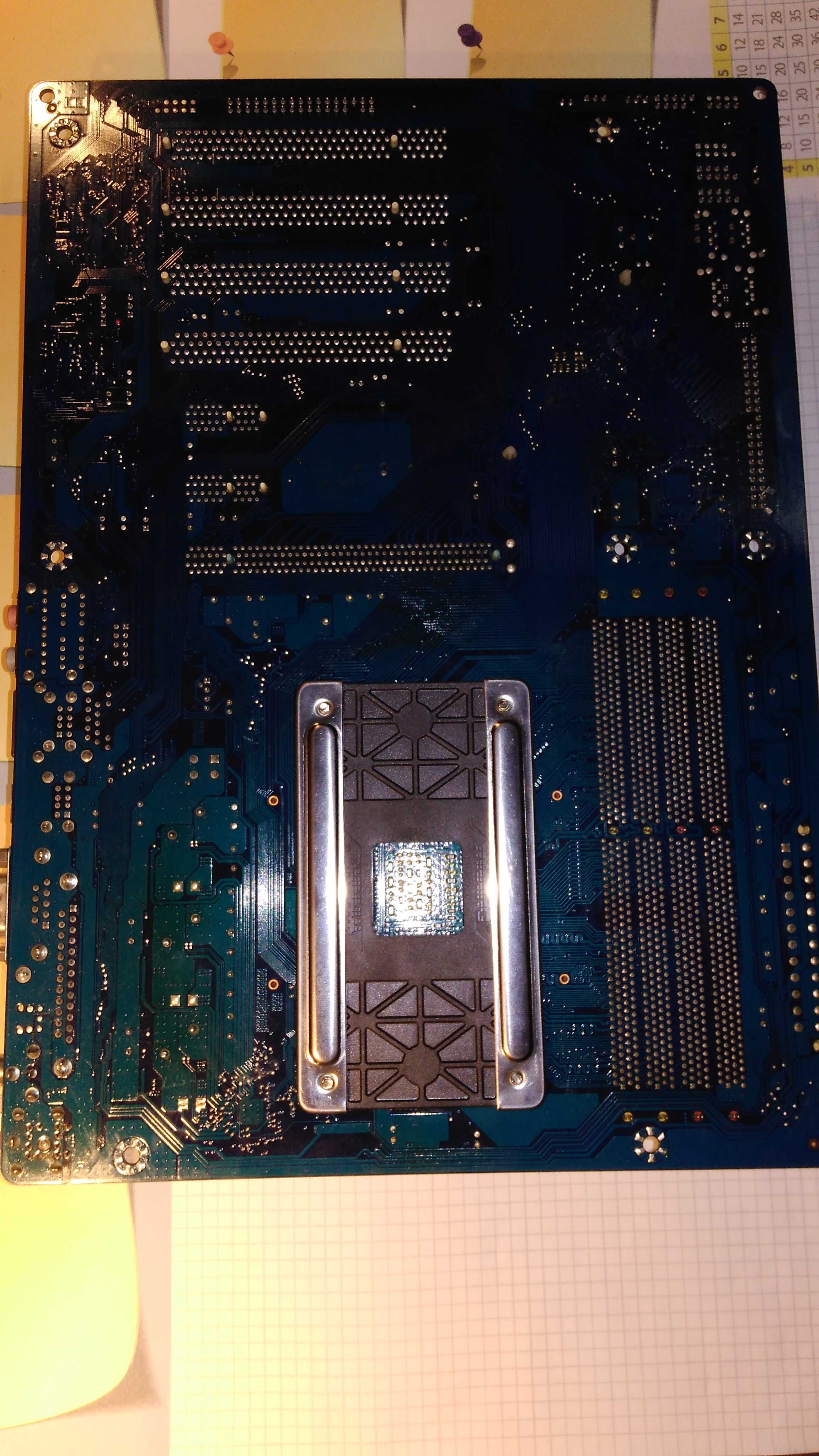 Procesor AMD phenom X4 9550 wraz z płytą główną GIGABYTE