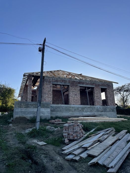 Продаж будинку в Карпатах с. Пістинь 124 м2 на стадії будівництва