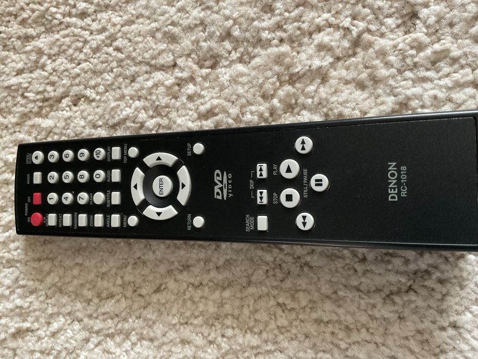 Продам проигрыватель DVD  DENON 1740