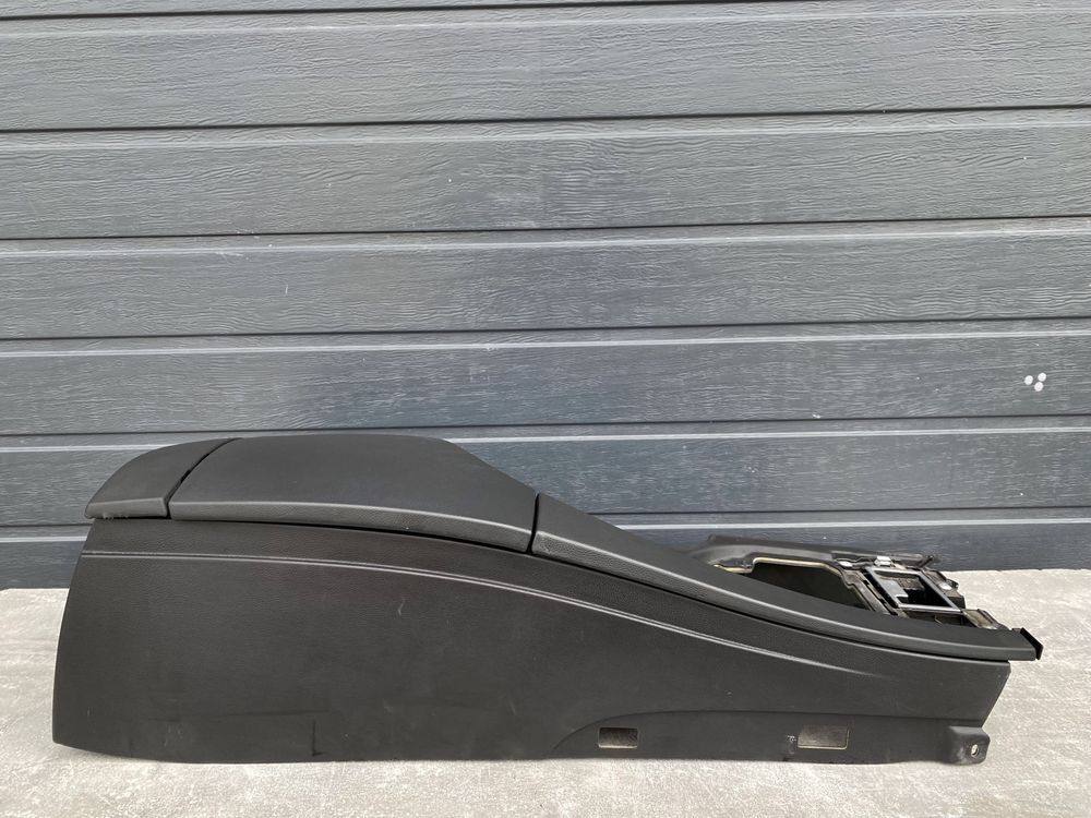 Підлокотник BMW E60 E61 Рестайл Чорний Підлокітник БМВ Е60 Е61