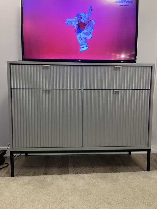 2 komody w bardzo dobrym stanie selsley