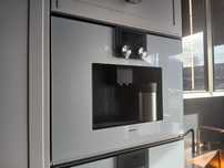Nowy ekspres GAGGENAU CMP250132 z ekspozycji