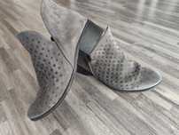 Botki zamszowe siwe/ rozm. 36 / 23 cm jak NOWE