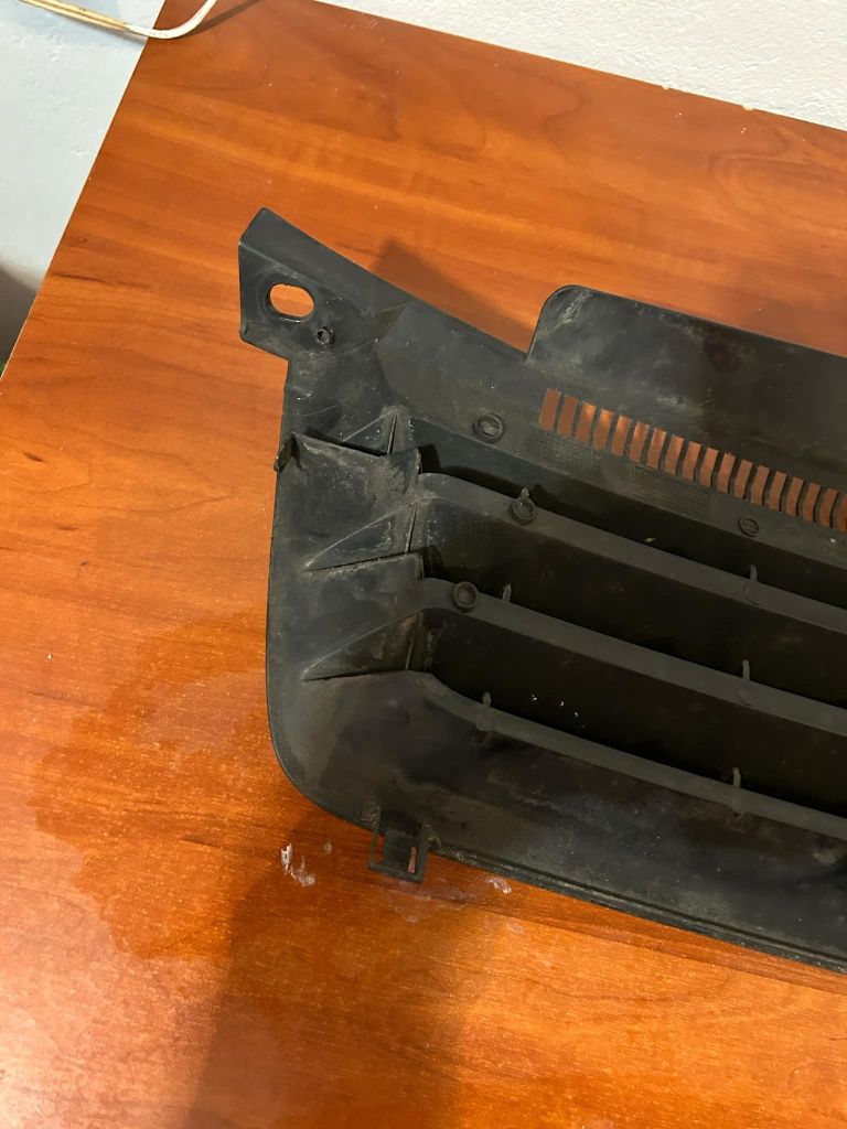 GRILL  Atrapa  VW polo