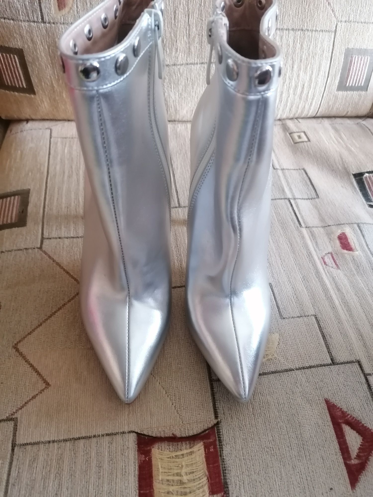 Sprzedam kozaczki Silver rozm 36