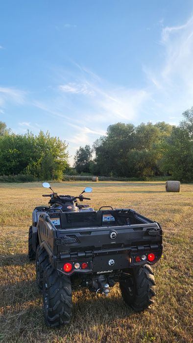 Can am autlander 6x6