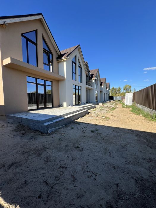 Таунхаус №8 • 100 м² • власний дворик • з комплектацією!