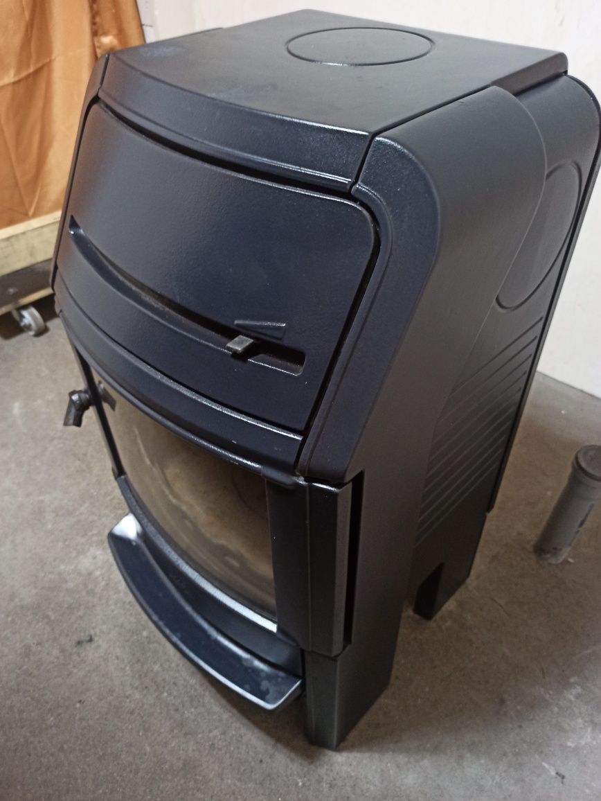 Jotul f220 petit piec żeliwny kominek koza