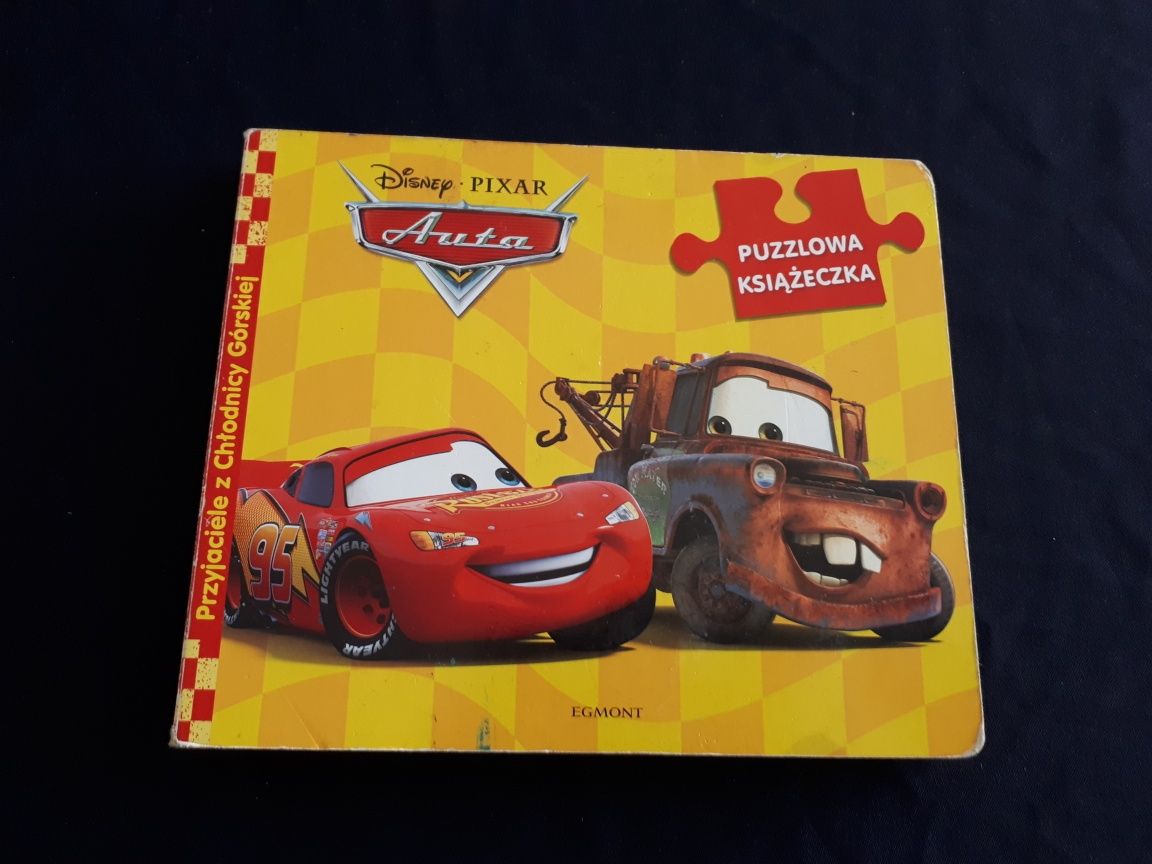 Książka z puzzlami  auta Disney pixar