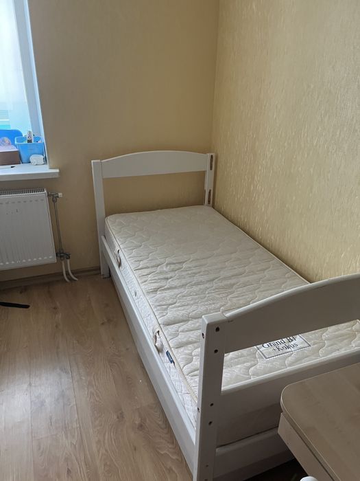 Ліжко з матрасом нестандартного розміру 170-80