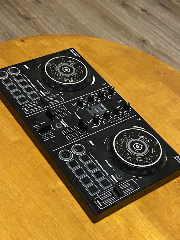 Pioneer ddj 200