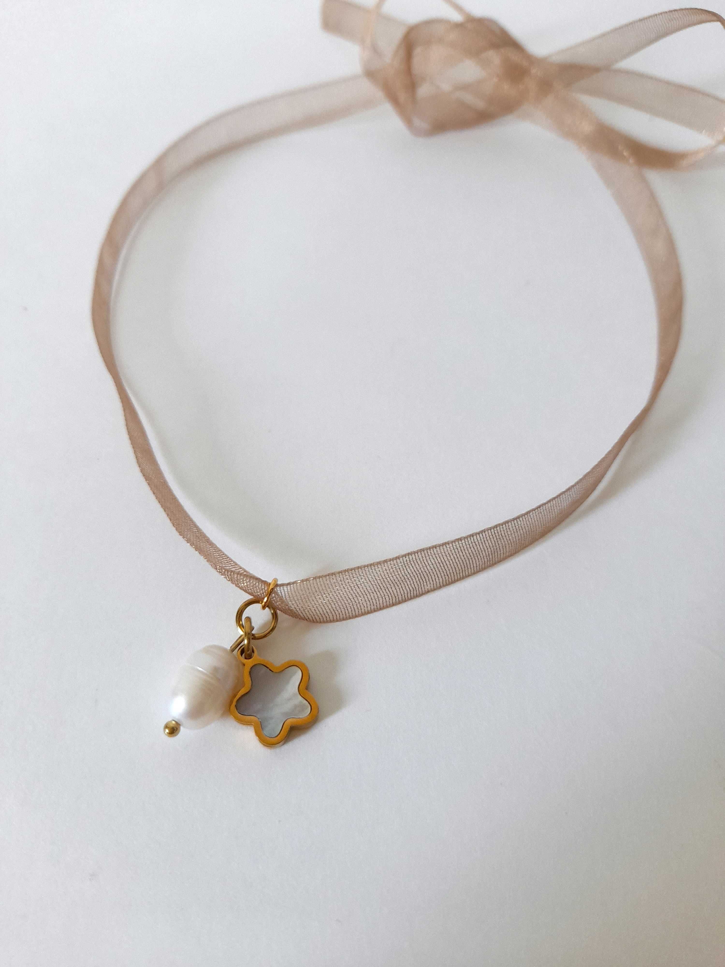Choker com pingente pérola de rio e madrepérola aço inoxidável dourado