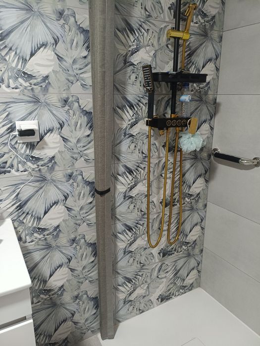 Cortina Duche ( 180 x 200 )