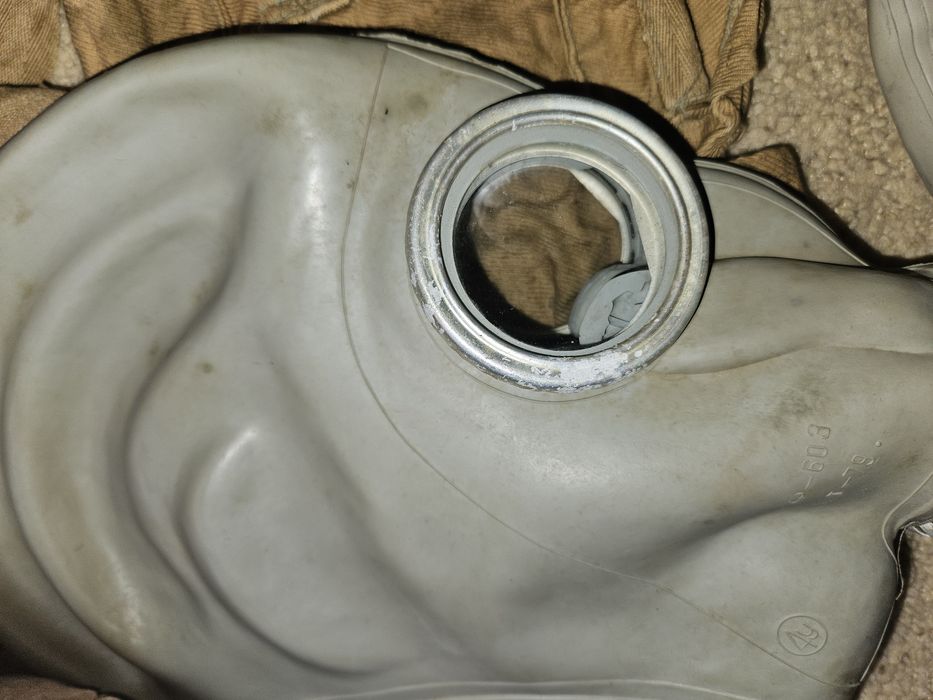 НЕ ПРОДАЮ А ОБМІНЮЮ противогази, все в описі