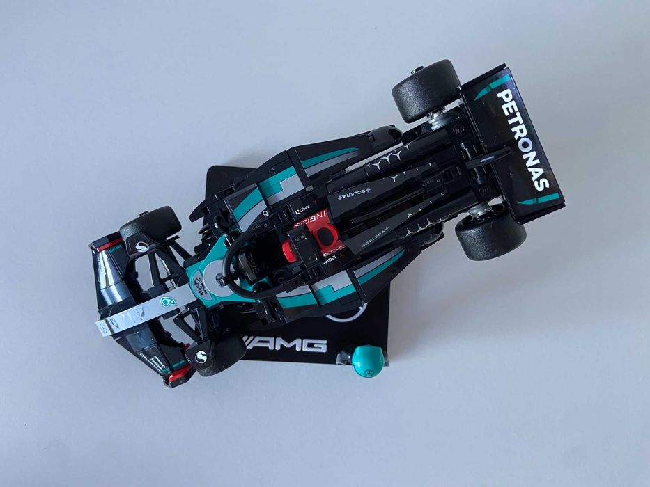 Suporte para LEGO Speed Champions - Carro de Corrida Mercedes-AMG F1