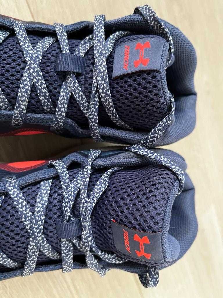 Buty do koszykówki dziecięce, wysokie adidasy r. 38,5 - Under Armour