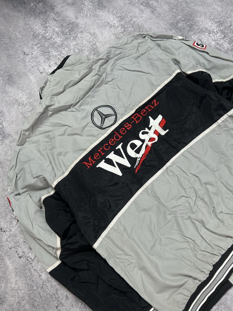 Гоночна куртка Mercedes-Benz з великим лого f1