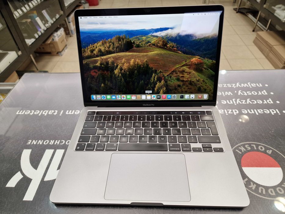 Macbook PRO 13 2020/ M1/ 16GB/ 256GB/ Space Gray/ 260 cykli/ Grade A-