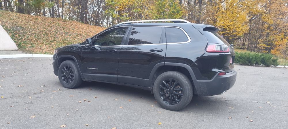 Продам Jeep Cherokee Лубни