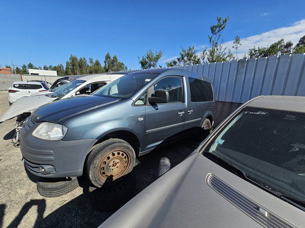 Lateral Esquerda VW caddy III
