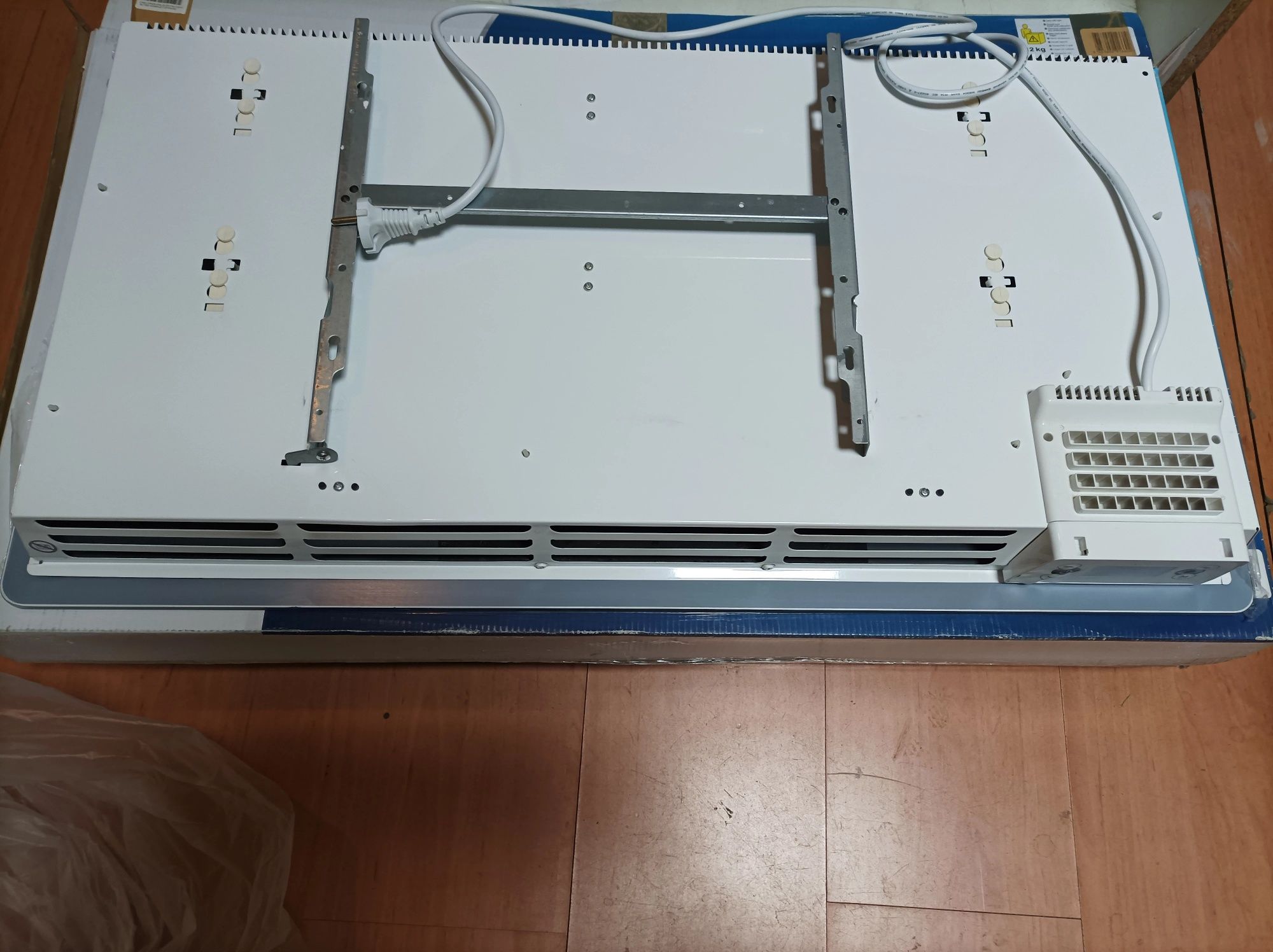 Grzejnik elektryczny BLYSS TAVUA 2000W