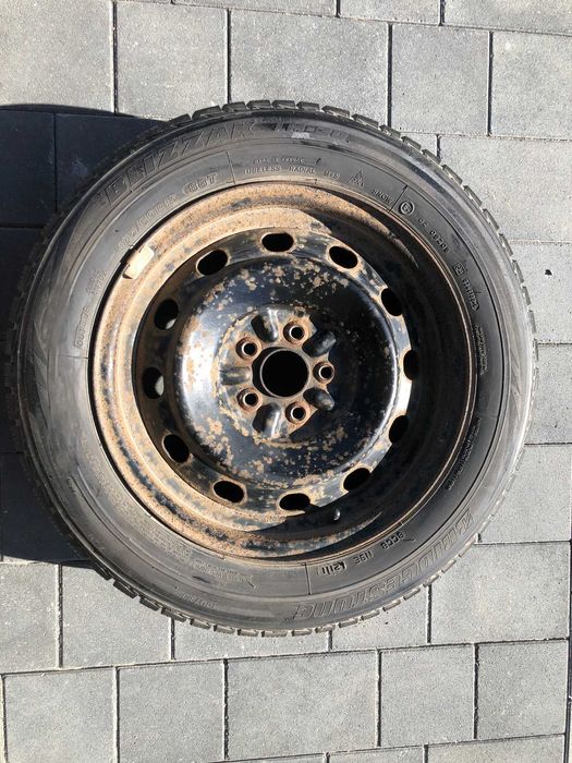 Felgi stalowe wraz z oponami R15 195/60