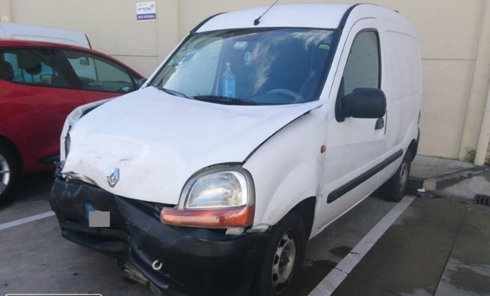 RENAULT KANGOO 1.9D DE 2000 DISPONÍVEL PARA PEÇAS MOTOR VENDIDO